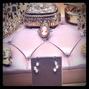 14k gold freshwater pearl drop earrings